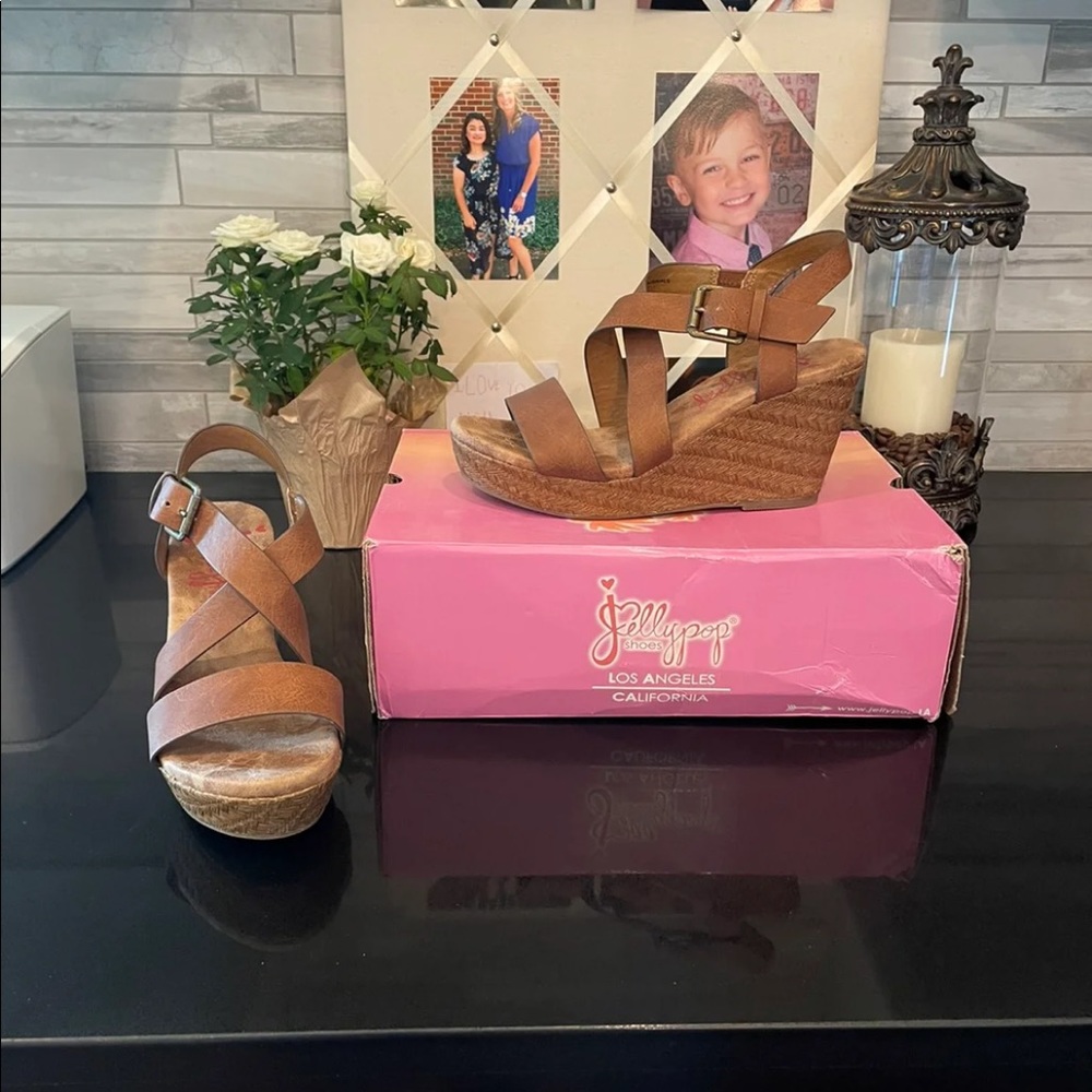Jellypop Sandals - Picture 3 of 5